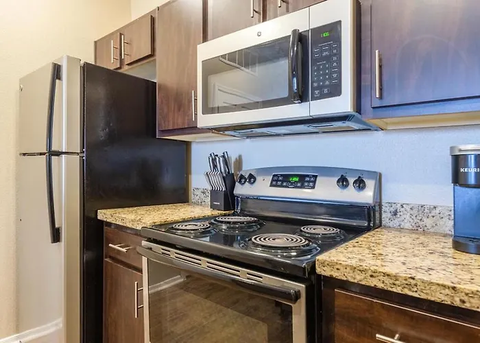 Apartment Landing Modern With Amazing Amenities Chandler