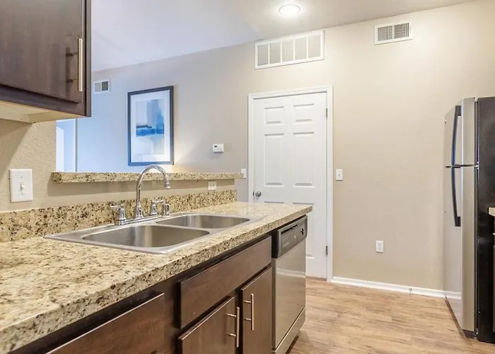 Landing Modern With Amazing Amenities Chandler