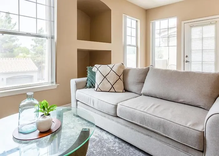 Landing Modern With Amazing Amenities Apartment Chandler